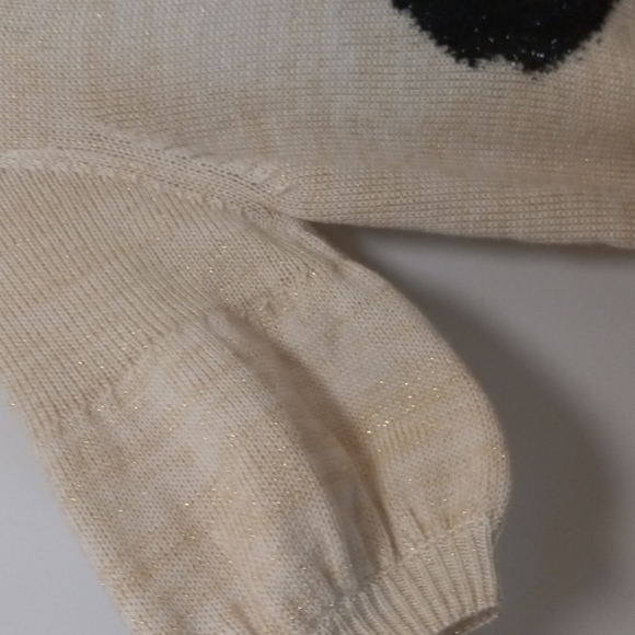 Ochirly Sweatet - Picture 3 of 4